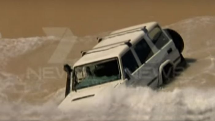 Έπνιξε το αυτοκίνητό του (+video)